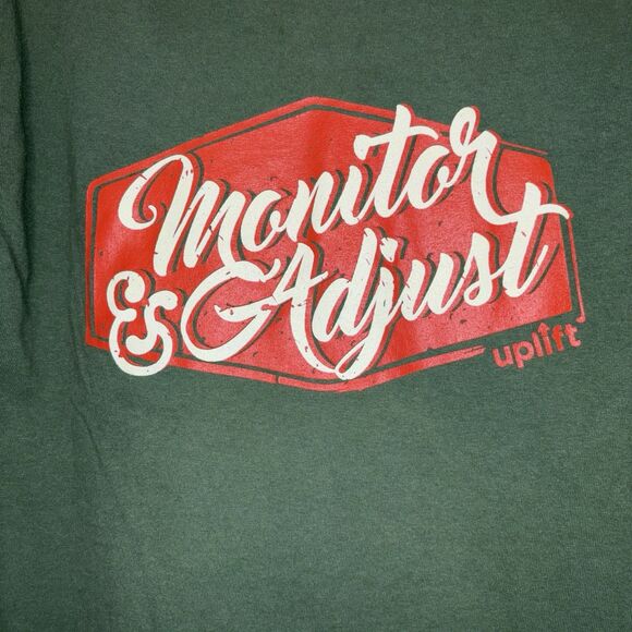 Gildan Medium T-Shirt Green Monitor & Adjust Graphic Tee Uplift Heavy Cotton - Picture 3 of 6